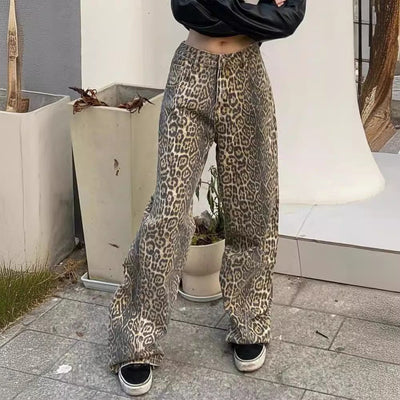 Karina - Jeans mit Leopardenmuster