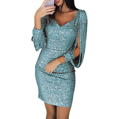 Glitzerkleid mit ausgeschnittenen Ärmeln