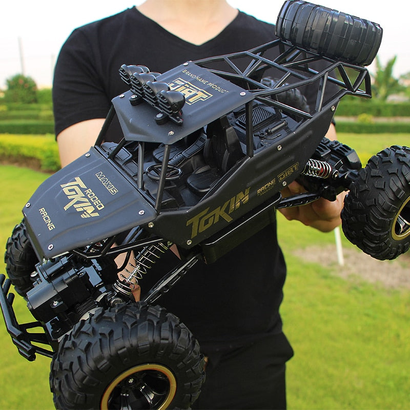 Offroad RC Auto ferngesteuert für Kinder und Erwachsene zum Fahren im Gelände