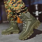Militärische Winterstiefel