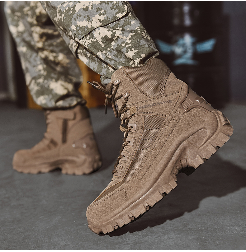 Militärische Winterstiefel