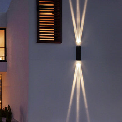 Aplique de pared moderno negro LED para exterior