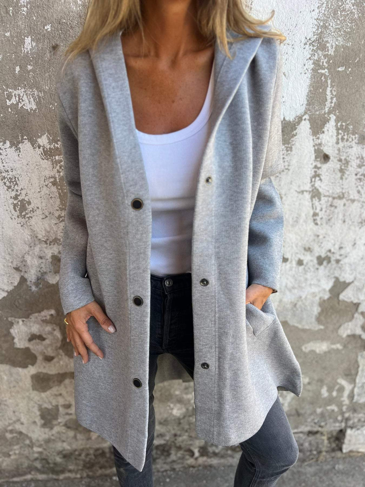 Venus - Casual Cardigan mit Kapuze | Damen Strickjacke aus Baumwollmischung mit einreihigem Knopfverschluss